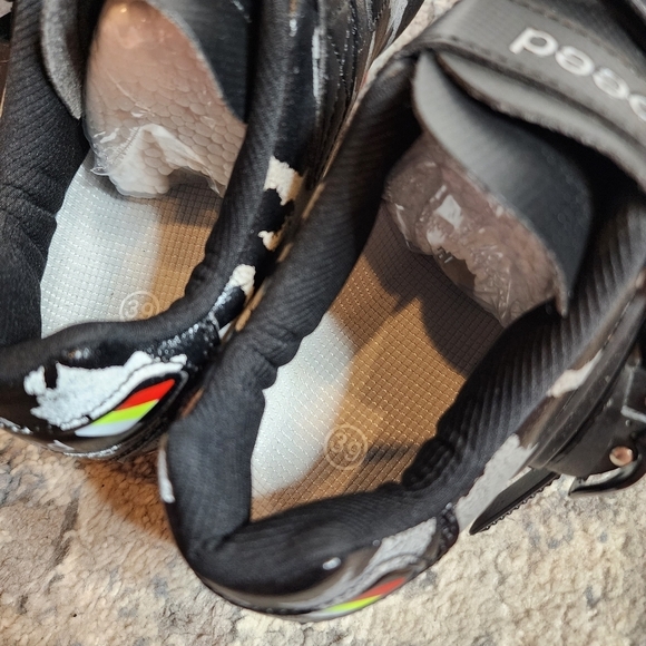 Speed Black Camo Cycling Shoes Unisex Size EU 39 New - Picture 11 of 16